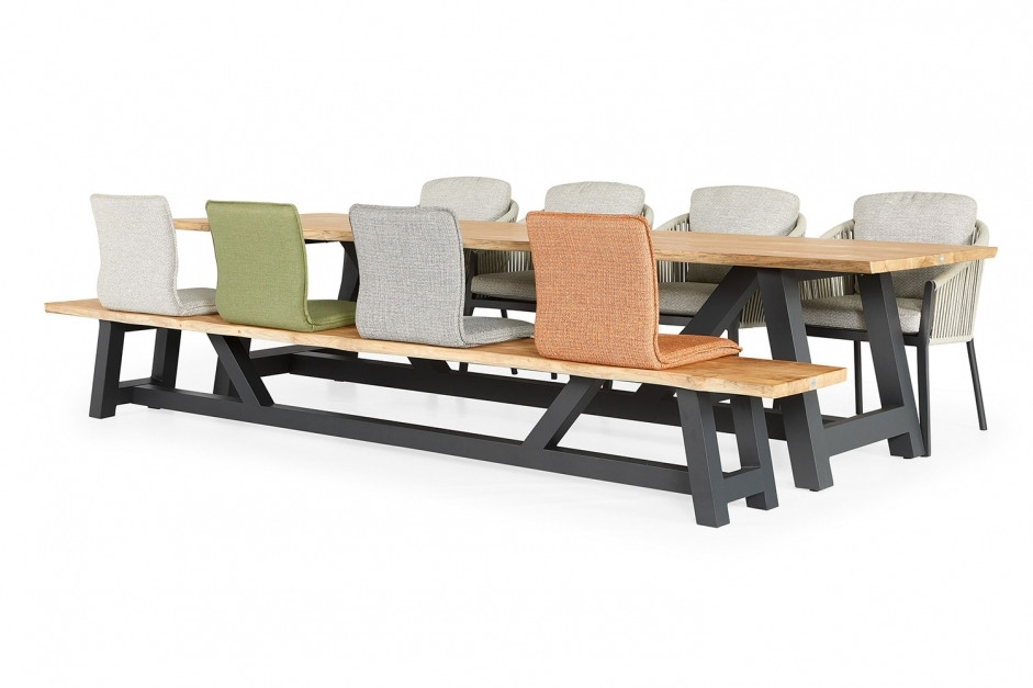 Vasto Dining Table Teak Certified