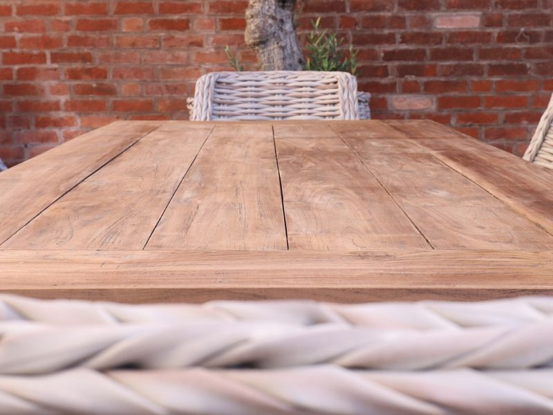 York 8 Chair Dining Set