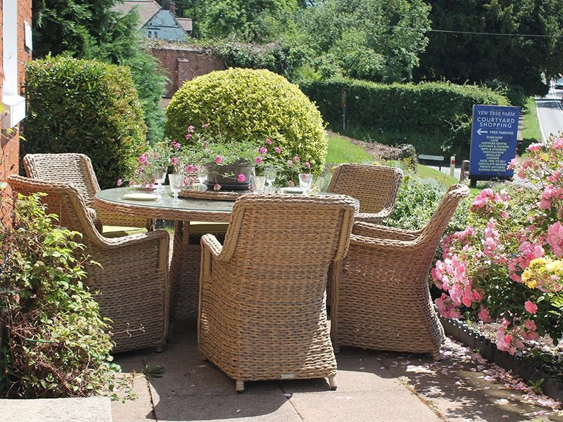 York 8 Chair Dining Set