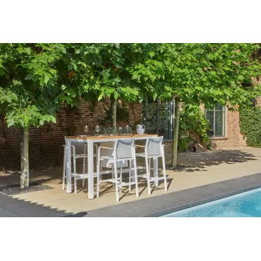 Monte Vari Table Teak Certified