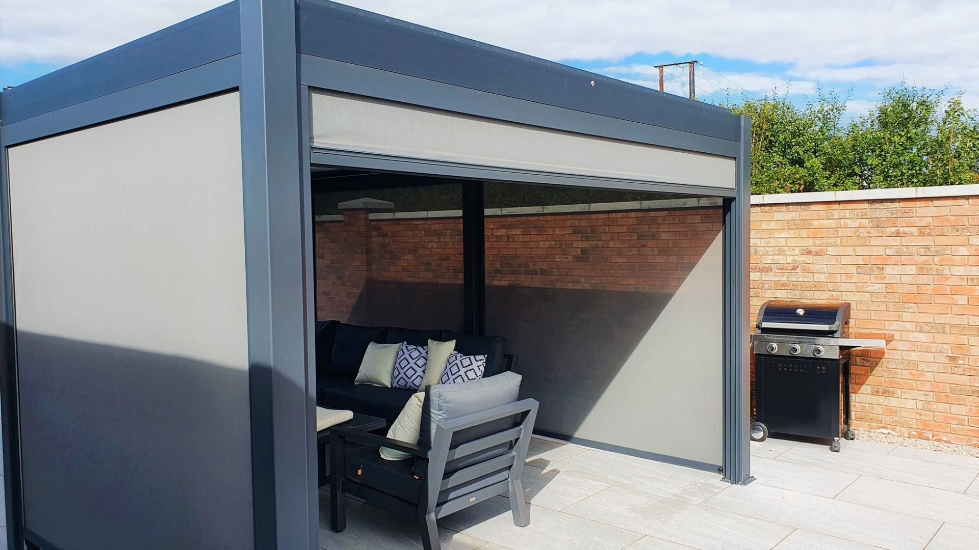 Eclipse 6 X 4m LED Motorised Pergola | Free Standing