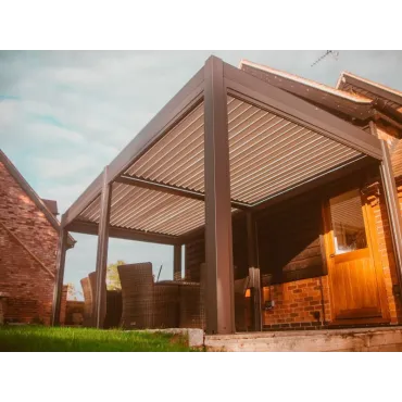 Eclipse 6 X 4m LED Motorised Pergola | Free Standing