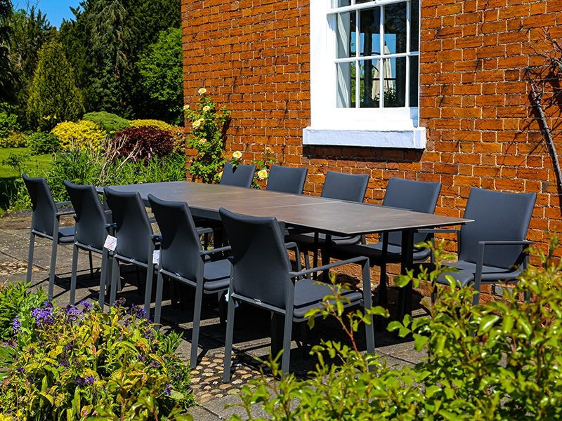 Mustique 10 Chair Extending Set