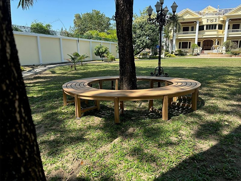 Curved Backless Bench