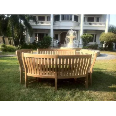 Malvern Curved Bench
