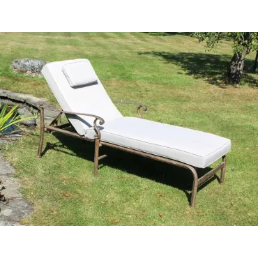 Casino Chaise Lounger