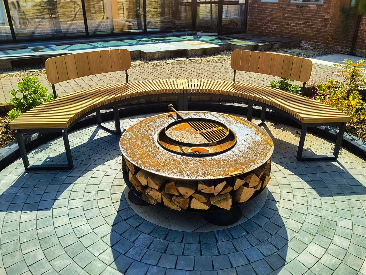 Mandalay Curved Backless Bench