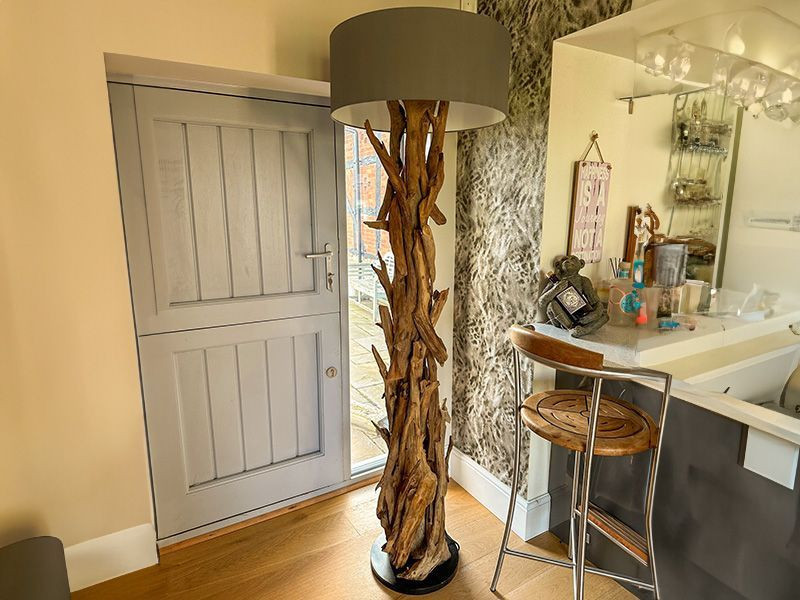INDOOR Bluma 1 Shade Floor Lamp in store only