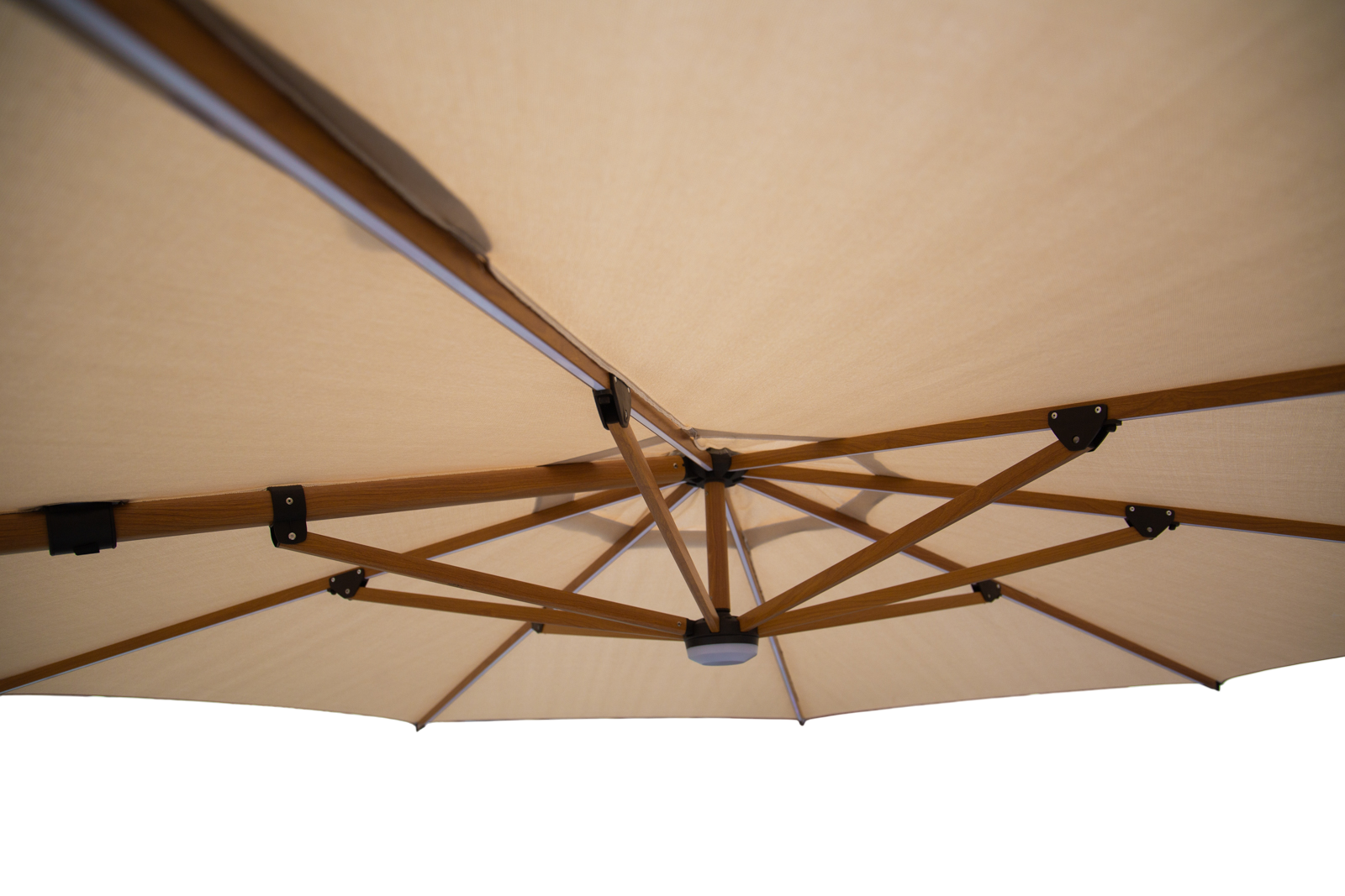 Pisa 3.5M Dia Cantilever Parasol & LED Lights