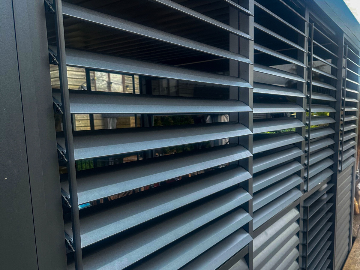 Neptune Sliding Shutter Adjustable - Louvers