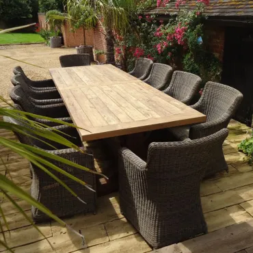 Valencia 10 Chair Dining