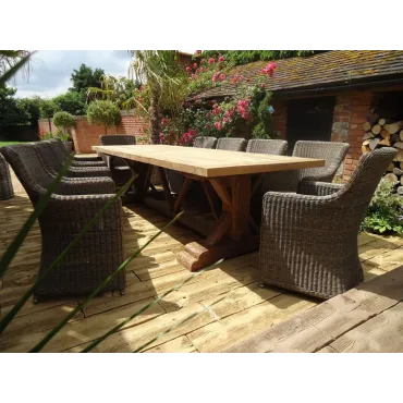 Valencia 10 Chair Dining