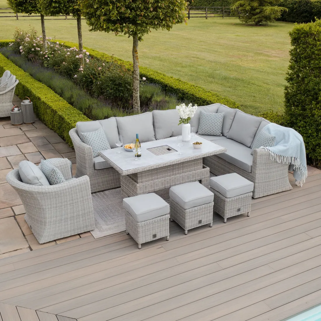 Oxford Deluxe Corner Dining With Rising Table & Armchair