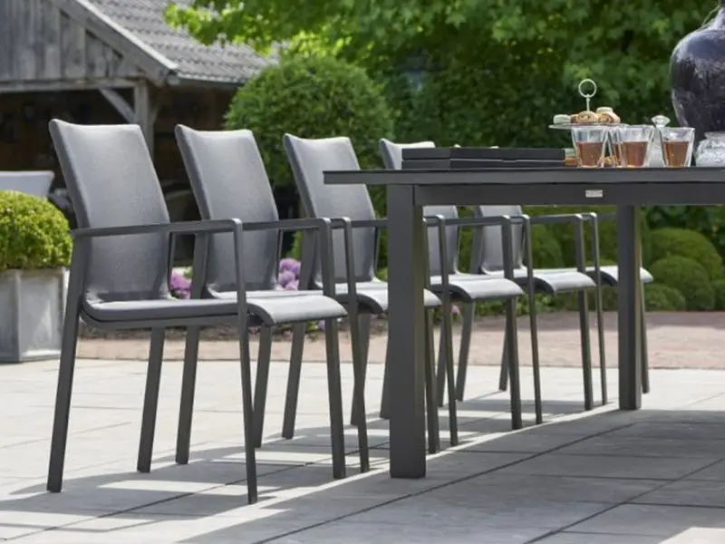 Mustique 10 Chair Extending Set