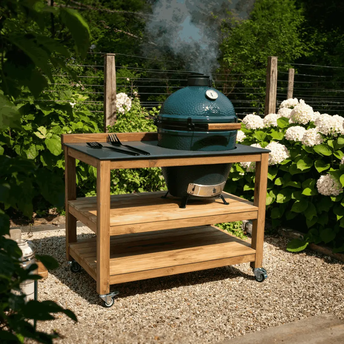 Big Green Egg Unit With Wheels - Bari