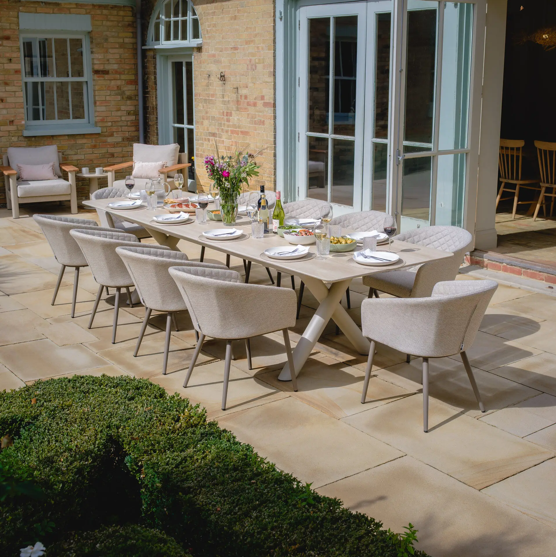 Ambition 8-12 Seat Maxim Extending Dining Set