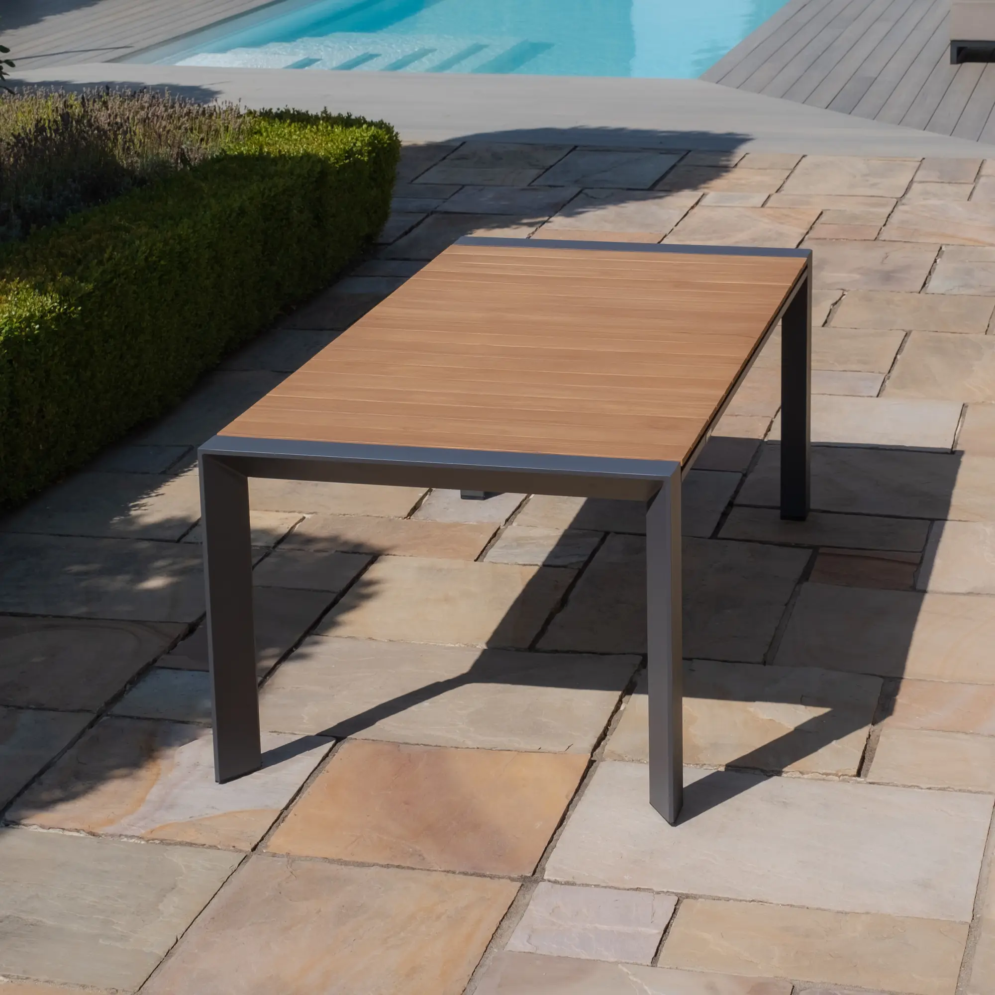 Oxford 6 -10 Seat Jakarta Extending Dining Set