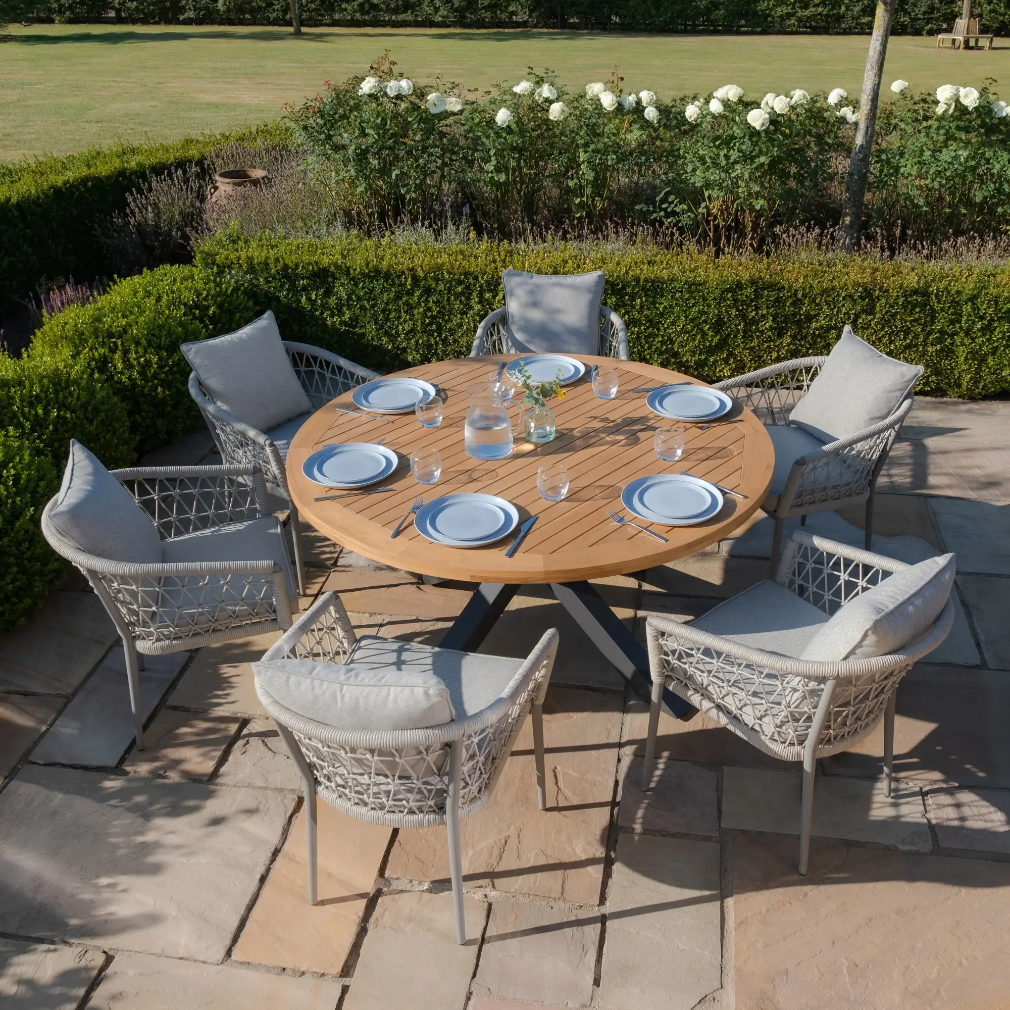 Monaco 6 Seat Jakarta Teak Round Dining Set