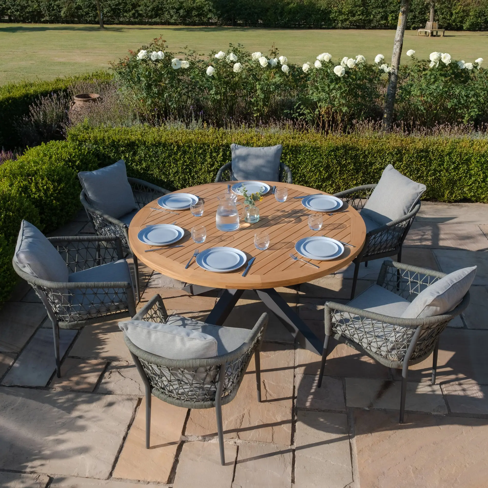 Monaco 6 Seat Jakarta Teak Round Dining Set