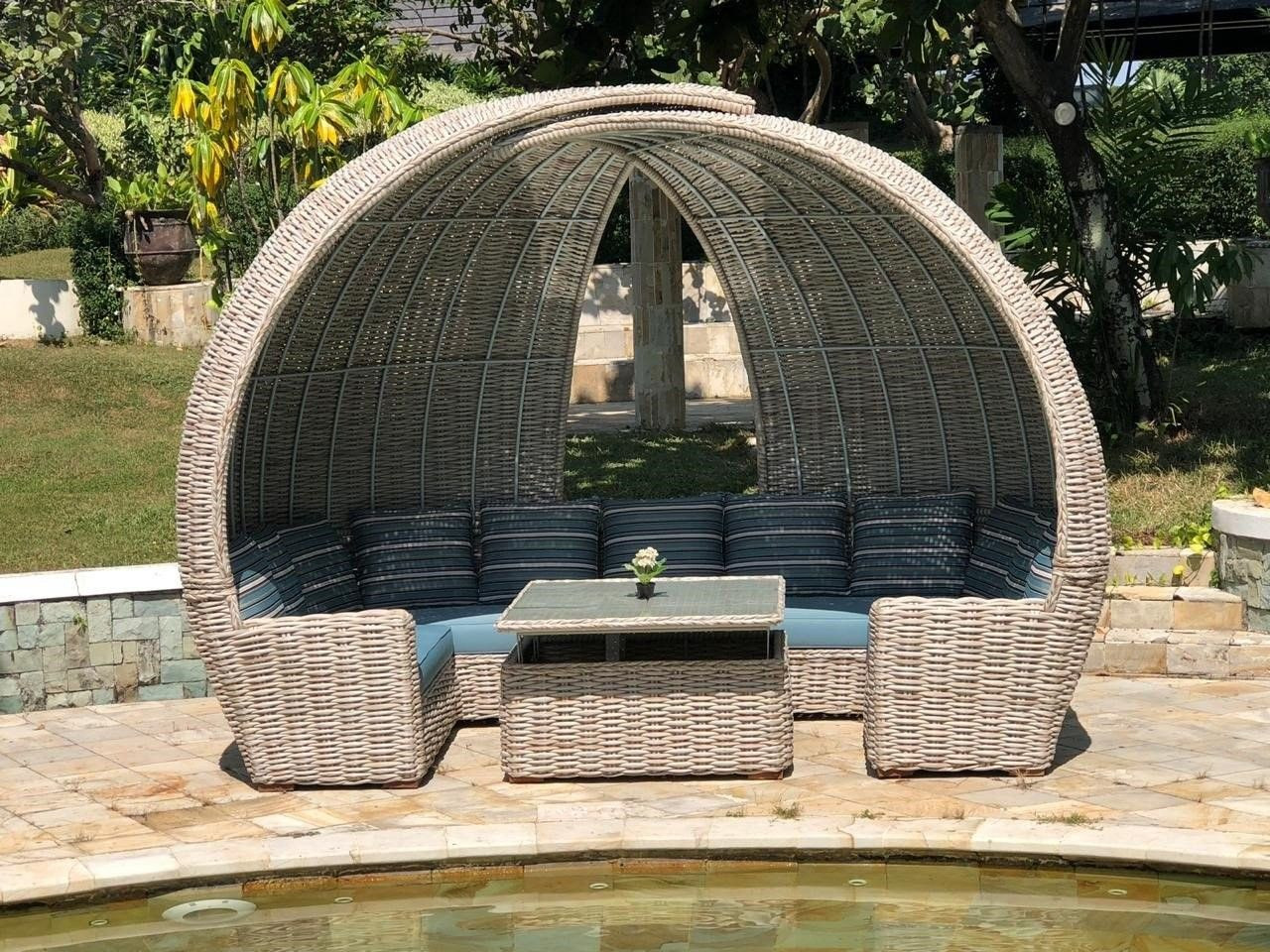 Fiji Spartan Day Bed