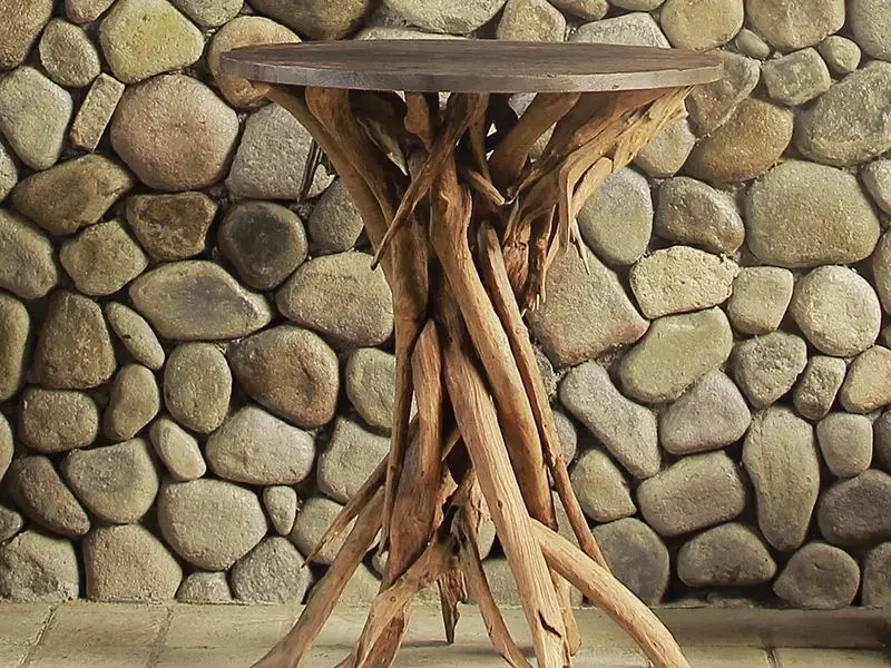Baka Bar Table