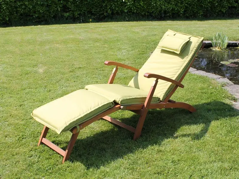 Steamer outdoor cushion