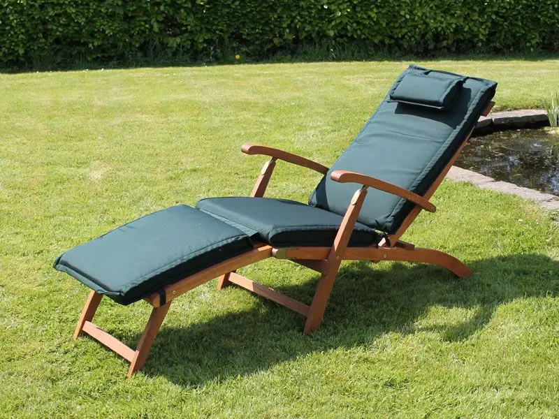 Steamer outdoor cushion