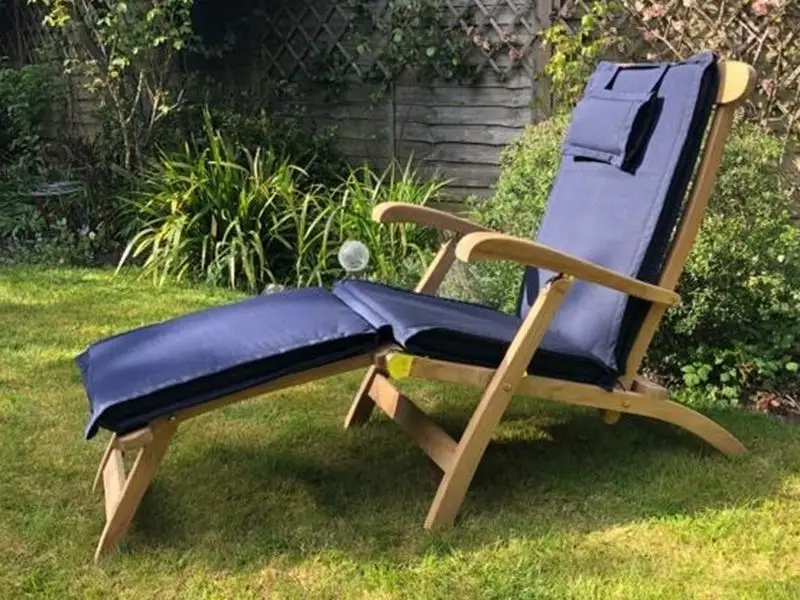 Steamer outdoor cushion