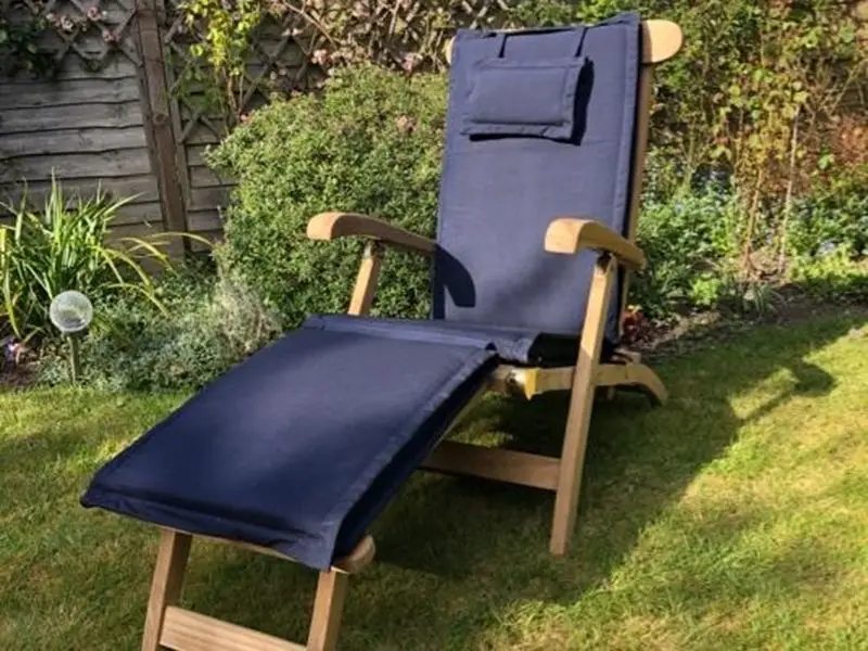 Steamer outdoor cushion