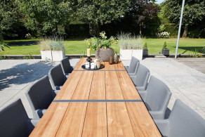 Ovada Dining Set