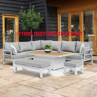 Oslo Corner Group with With Rising Table