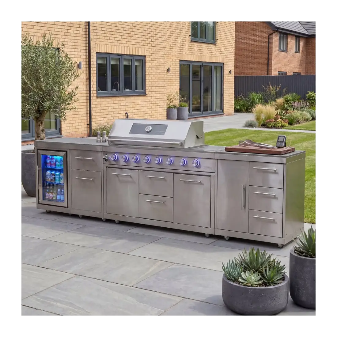 Stanley Straight 6 Burner Gas BBQ S3318-B - Stainless Steel Stanley Straight 6 Burner Gas BBQ S3318-B - Stainless Steel