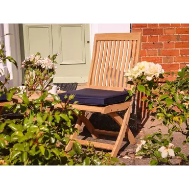 Balmoral FSC folding diner chair