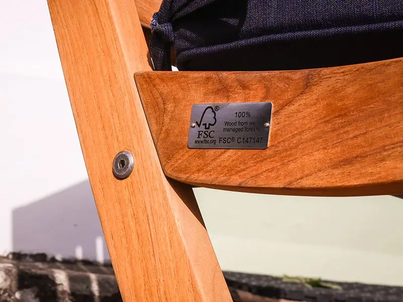 Balmoral FSC folding diner chair