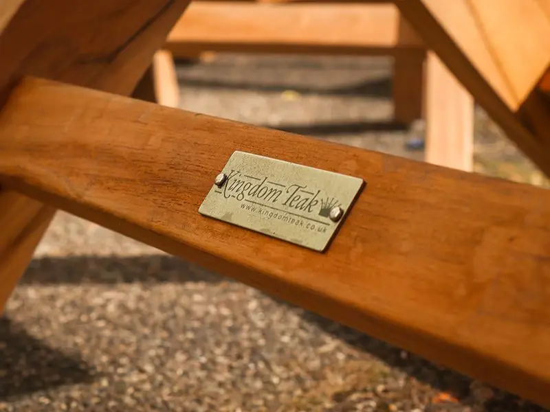 Balmoral FSC folding diner chair