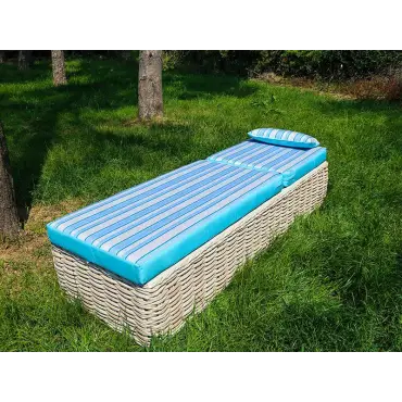 Willow Rattan Sun Lounger – Adjustable, UV-stabilised