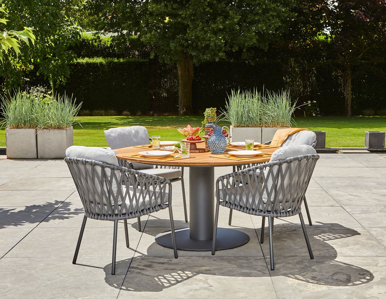Grado Table Teak Certified