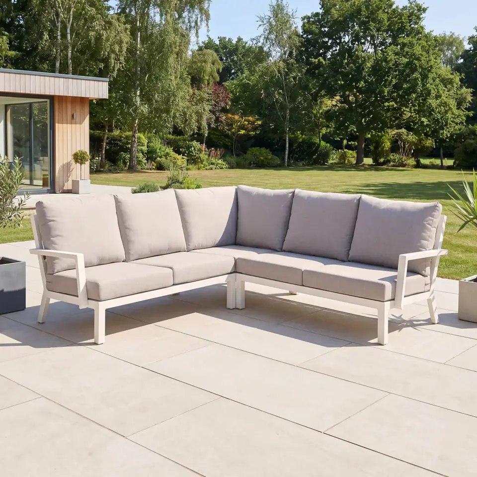 Vogue Aluminium Compact Corner Aluminium Lounging Sofa in Chalk White