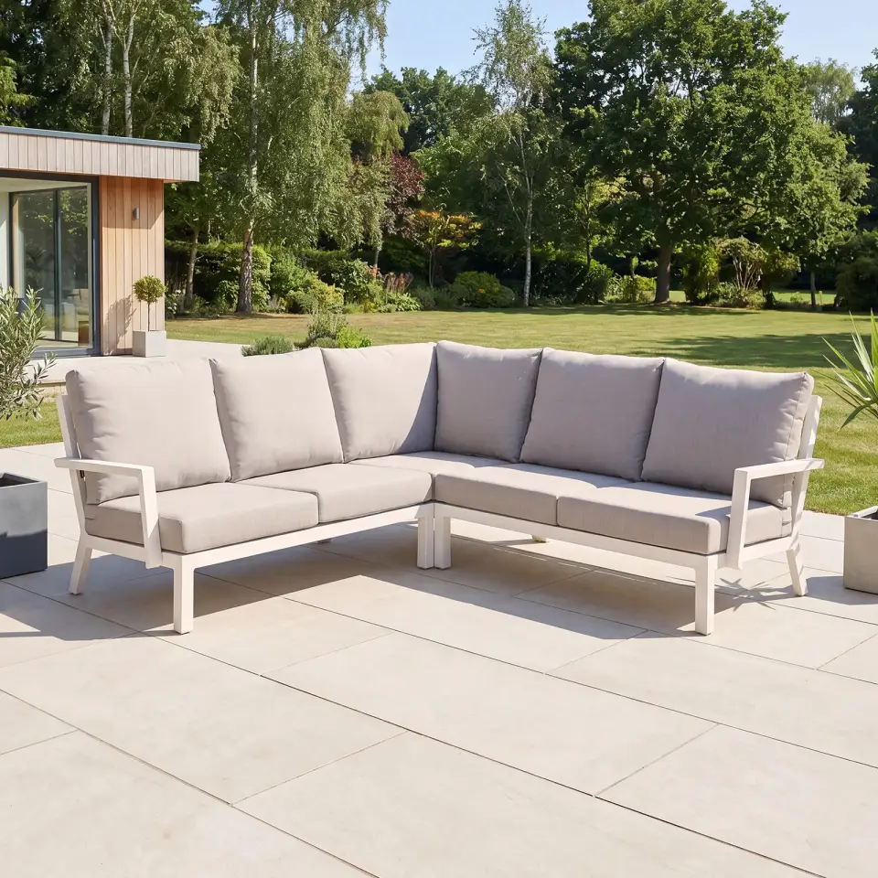 Vogue Aluminium Compact Corner Aluminium Lounging Sofa in Chalk White
