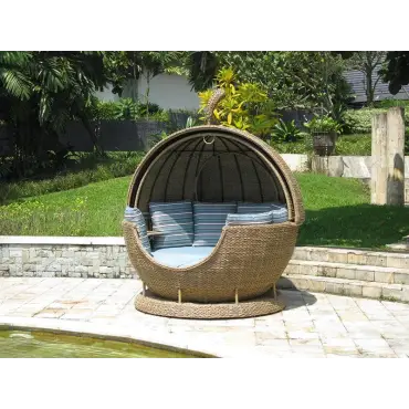 Montana Apple Day Bed