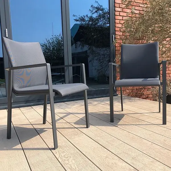 Sense Pair of Dining Chairs Life Range