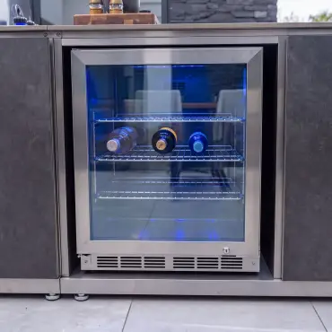 Outdoor Kitchen Island & Bar - 4 Burner Gas Grill, Fridge & Storage Units