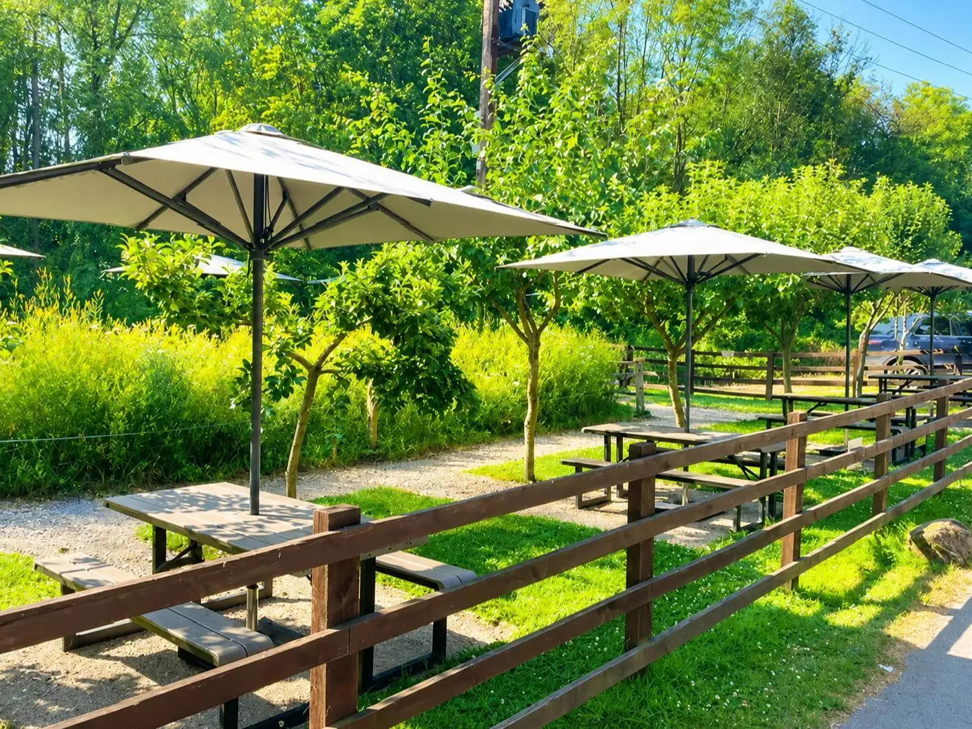 Tuscany Commercial Parasol - 2.5m Dia