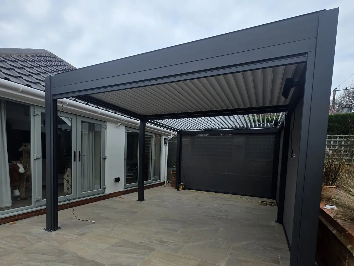 Eclipse 5 X 3.5m LED Motorised Pergola | Free Standing