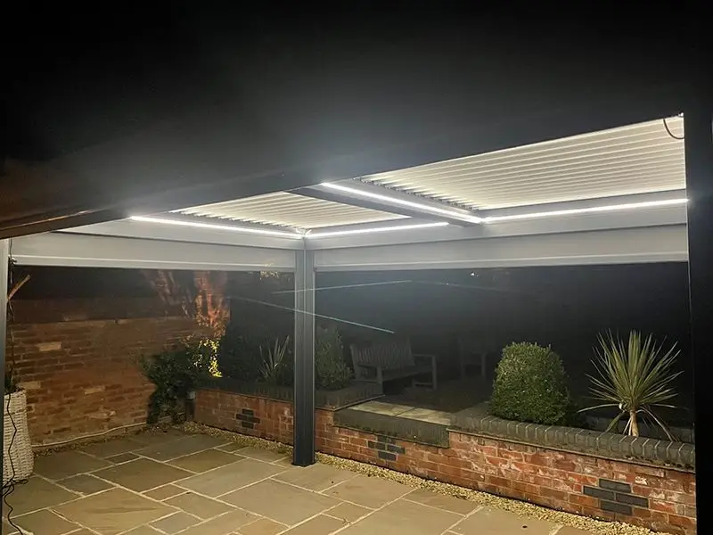 Eclipse 5 X 3m LED Motorised Pergola | Wall Mounted