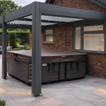 Eclipse 5 X 3m LED Motorised Pergola | Wall Mounted
