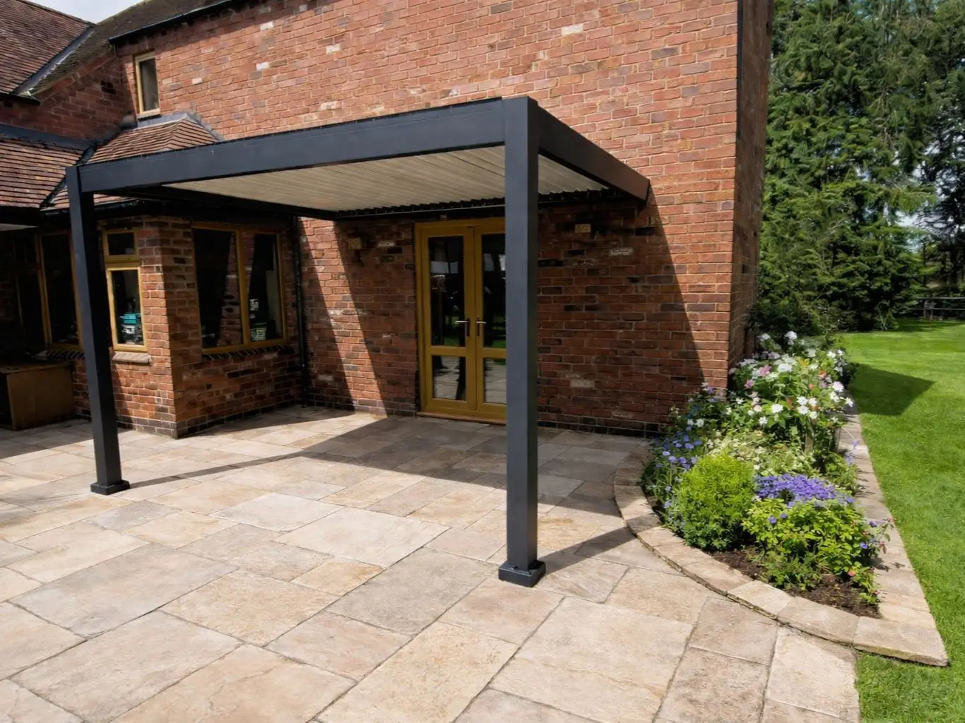 Eclipse 3 X 3m LED Motorised Pergola | Wall Mounted