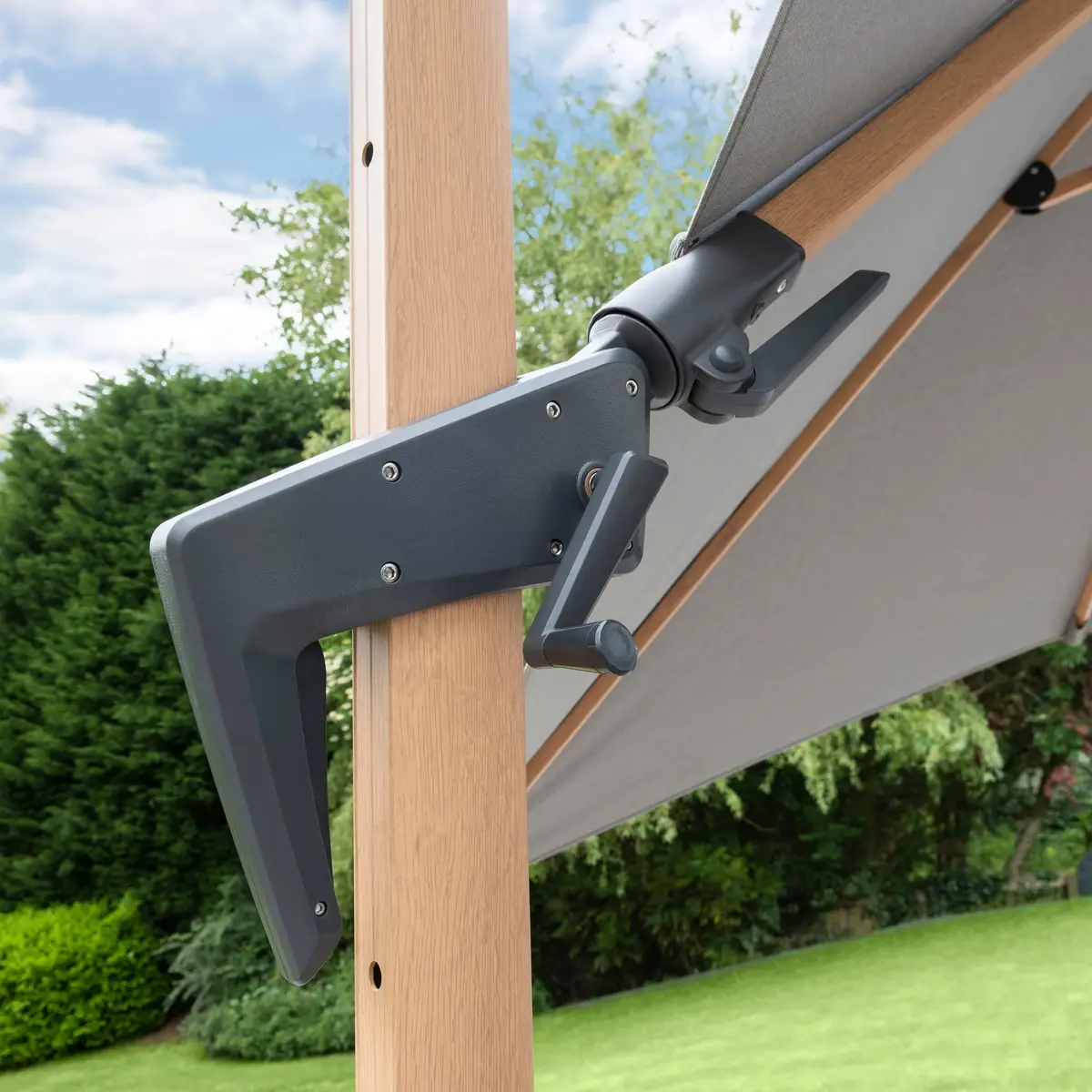 Royce Executive 3m x 3m Wood Effect Cantilever with Wheeled 90kg
