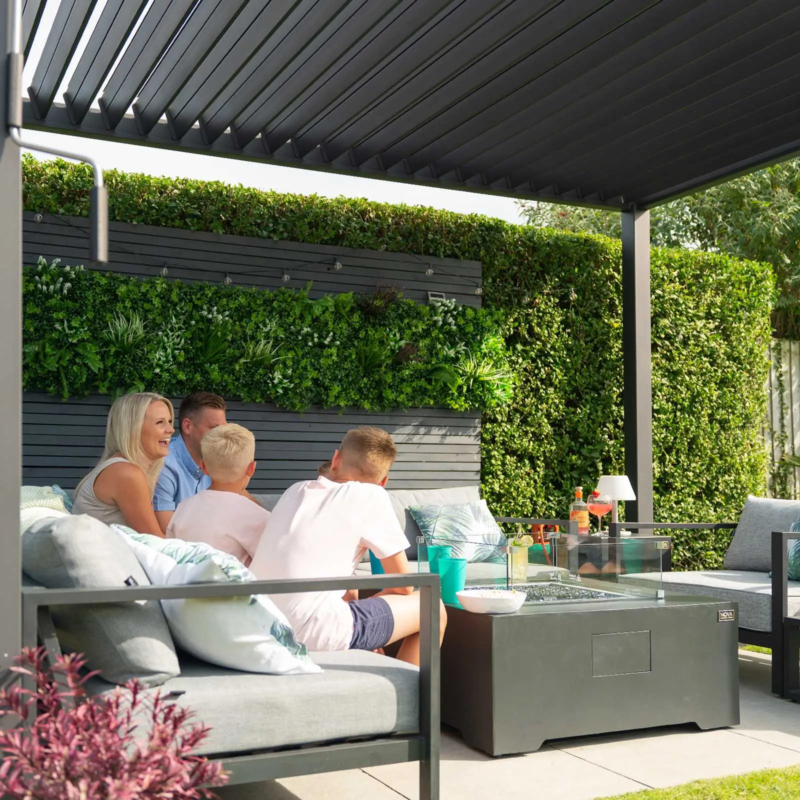 Titan 3m x 3m Pergola