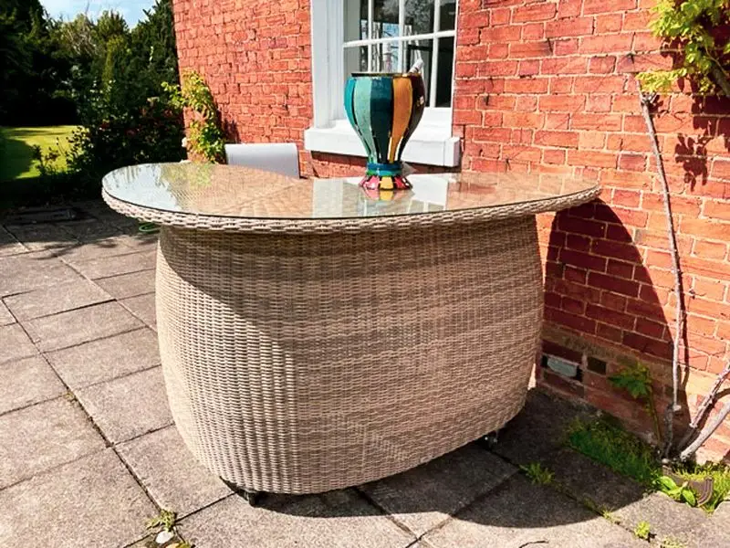 Meteor Spa Bar